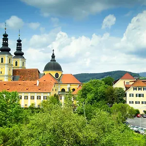 Pfeifer Zum Kirchenwirt Hotel